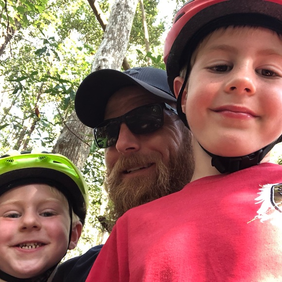 Meet your Posher, Travis - Picture 1 of 1